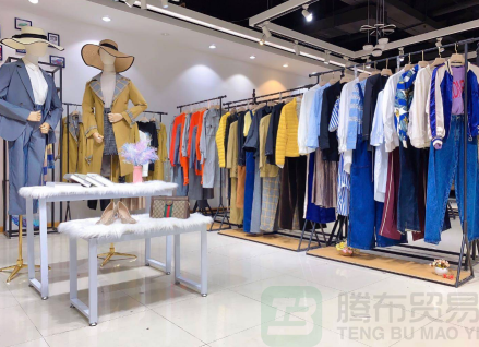 回收库存服装